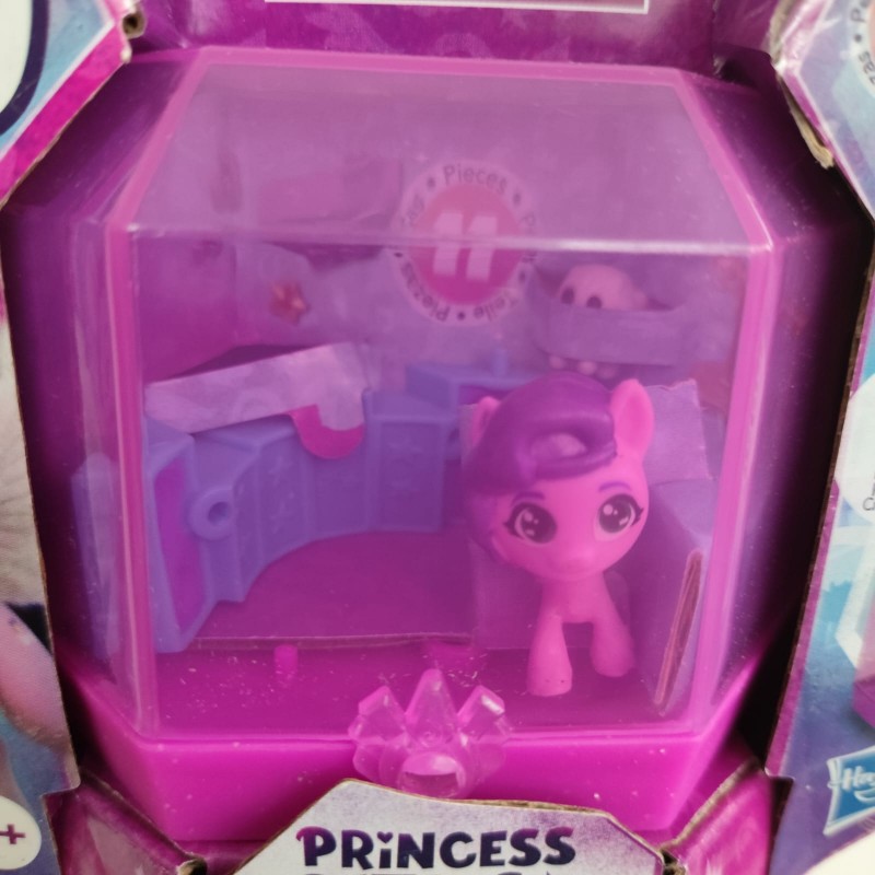 My Little Pony Mini World Magic Box Princess Petals