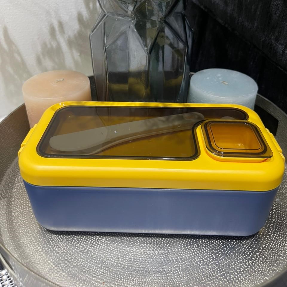 Single Chamber Food Graded Tiffin Box With Cutlery